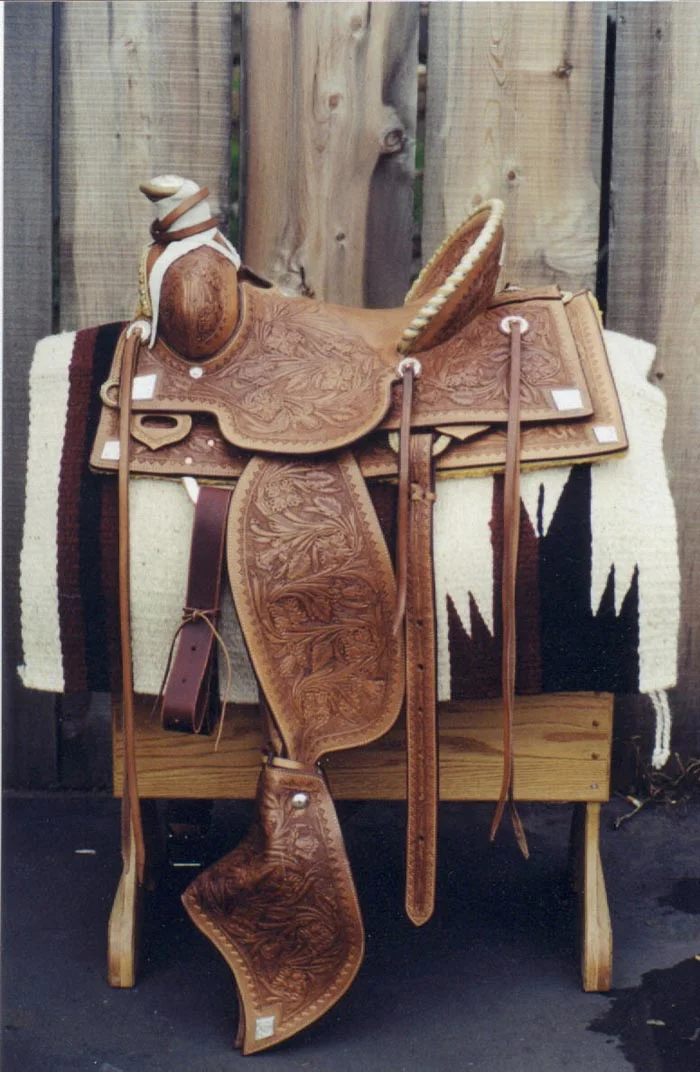 Traditional Western Saddle 5